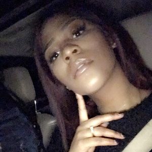 Meet your Posher, Sabrina